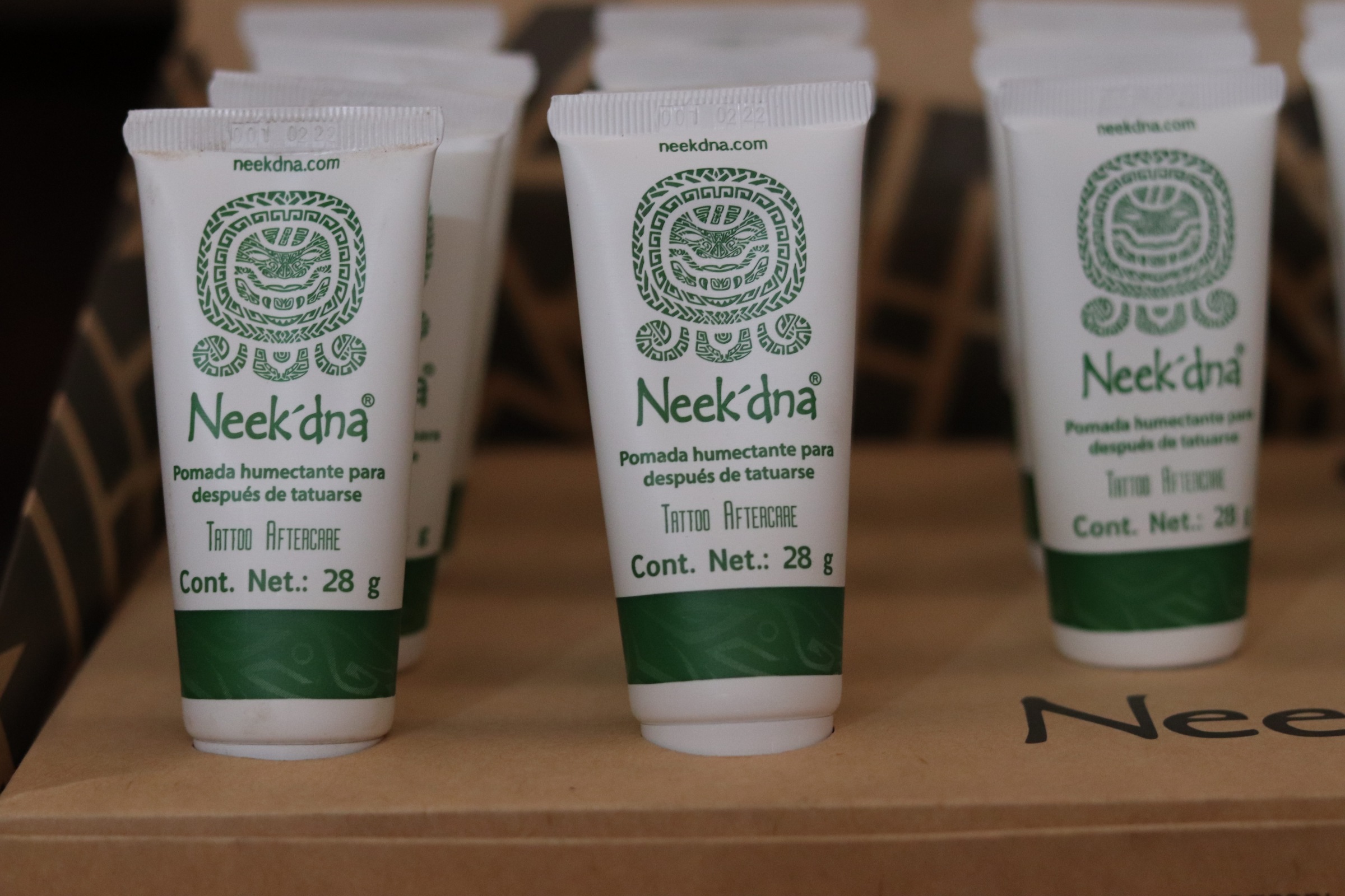 Crème cicatrisante hydradante spéciale Tatouage NEEK DNA x Savon artisanal antiseptique